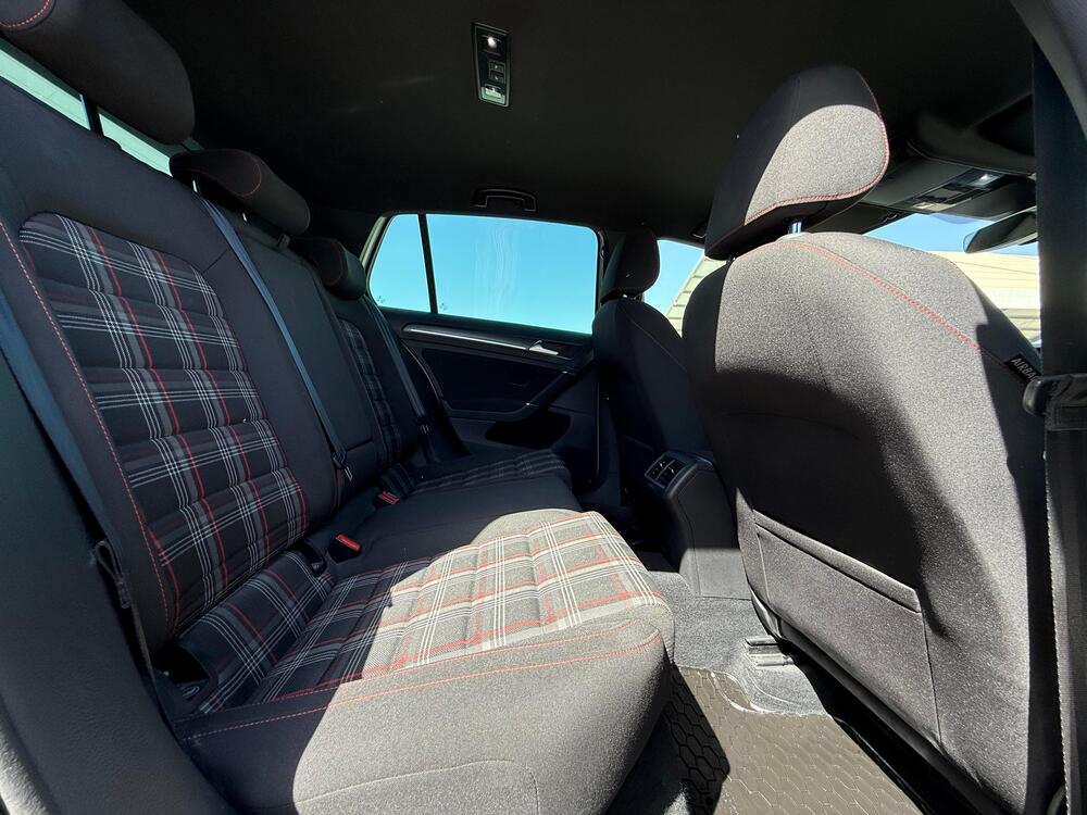 f571f515-5533-4426-bcc0-5675de8c7173