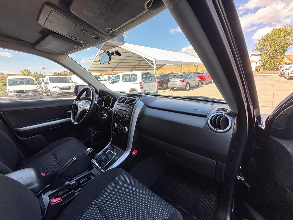 fcbdcd5e-2291-4b4b-9301-57b3f2845f4d