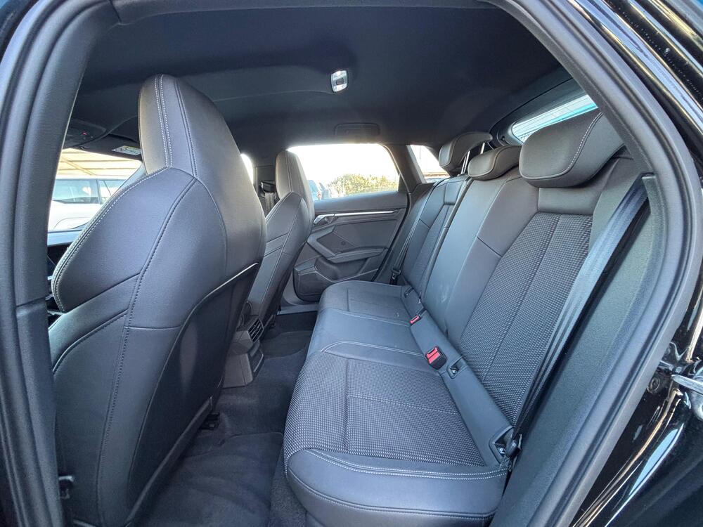 07dec7f5-e407-4c0b-9b4b-52721e6ca899