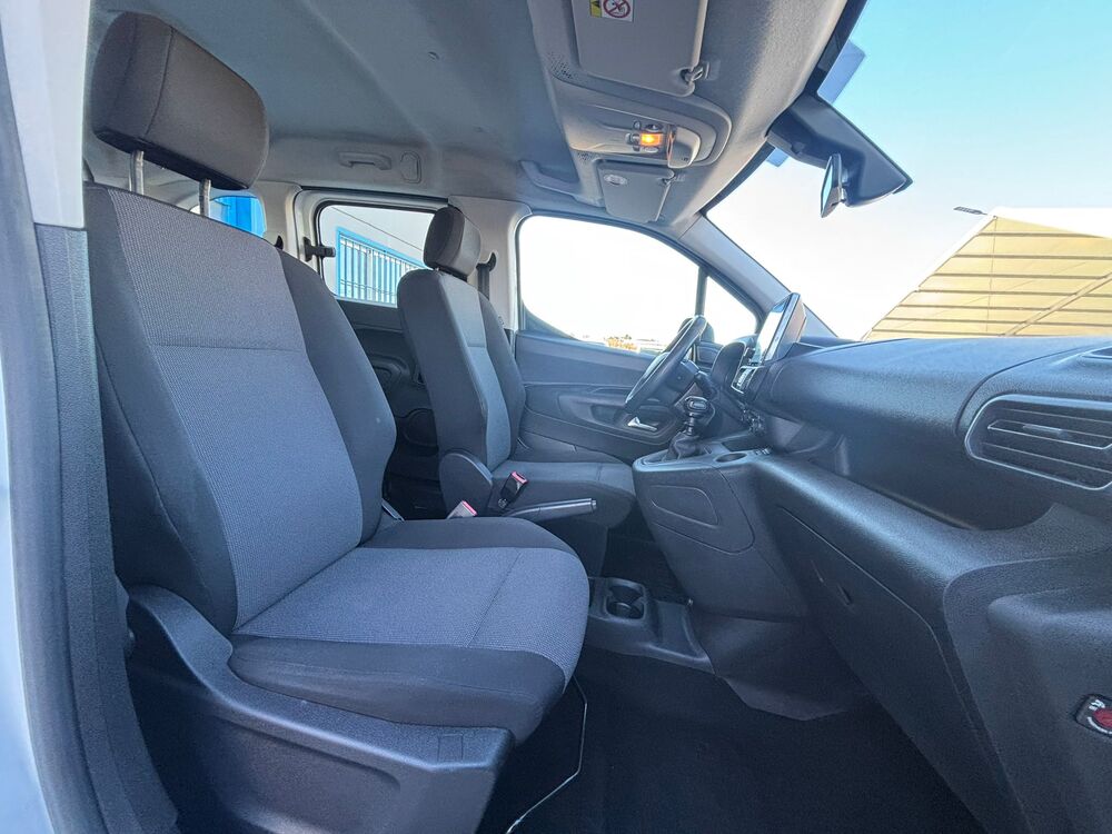 470a8ffb-a6aa-4fda-b2b3-7e2932f114fa