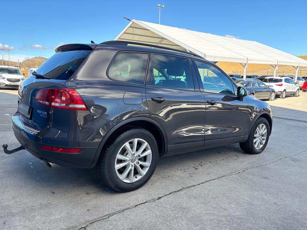 e51675d5-67fd-443b-a28e-76526ecefe99