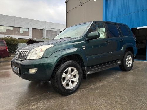 TOYOTA LAND CRUISER 3,0 D4D VX 5P MANUAL