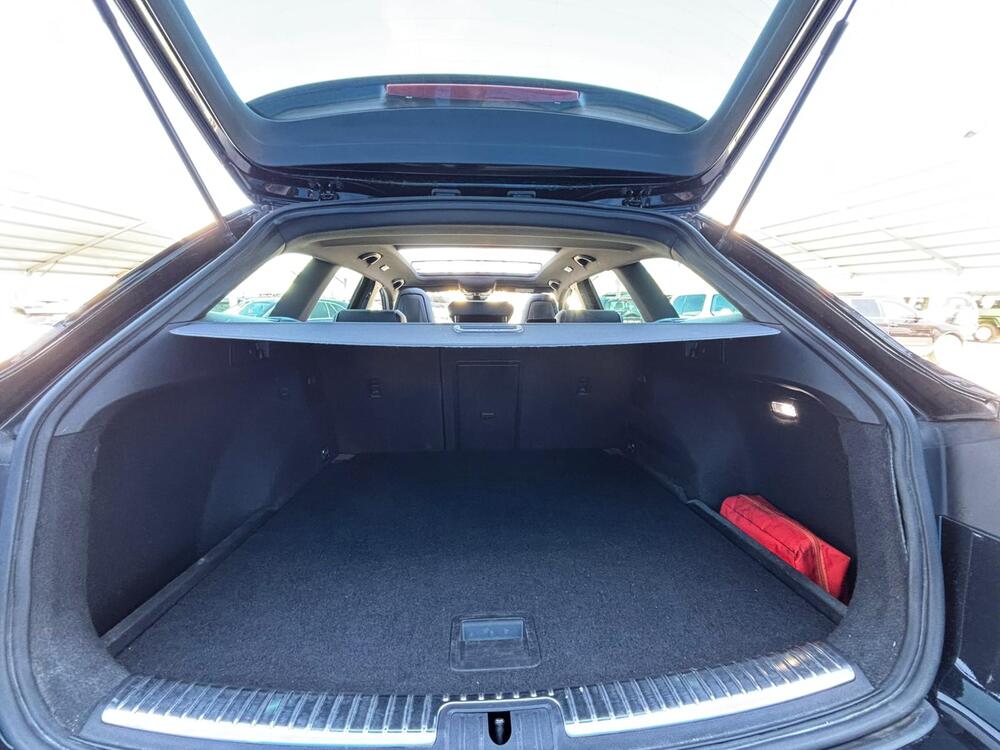 c0b81f8f-c133-4017-a784-23e59fbe49fd