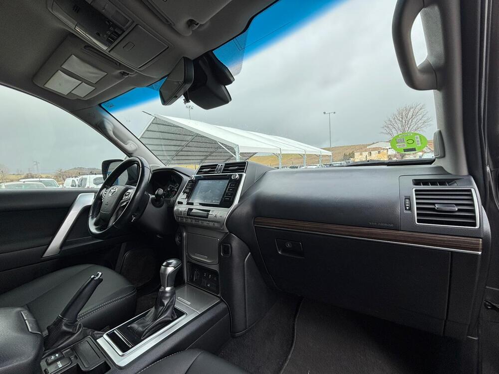 f2d9fb86-fcaa-4b61-860c-ba934402d44f